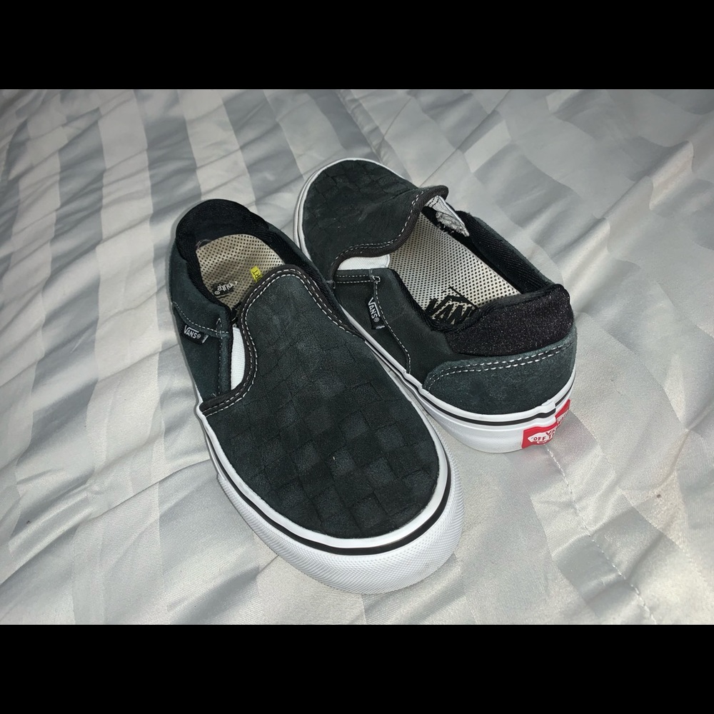 Size: 6.5 Color: Black